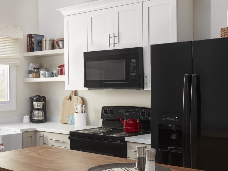 Black Amana® kitchen appliances Black Amana® kitchen appliances