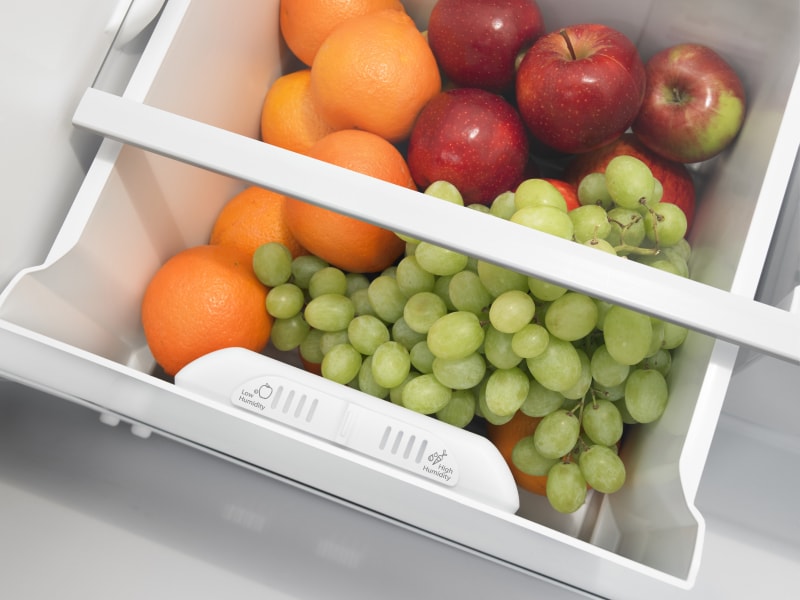 Humidity-Controlled Garden Fresh™ Crisper Bins